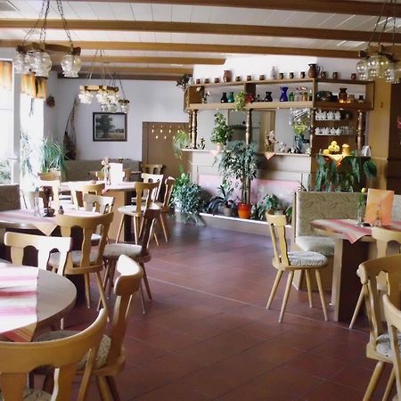 Mucha Ohg Hotel Sembziner Hof Клинк Экстерьер фото