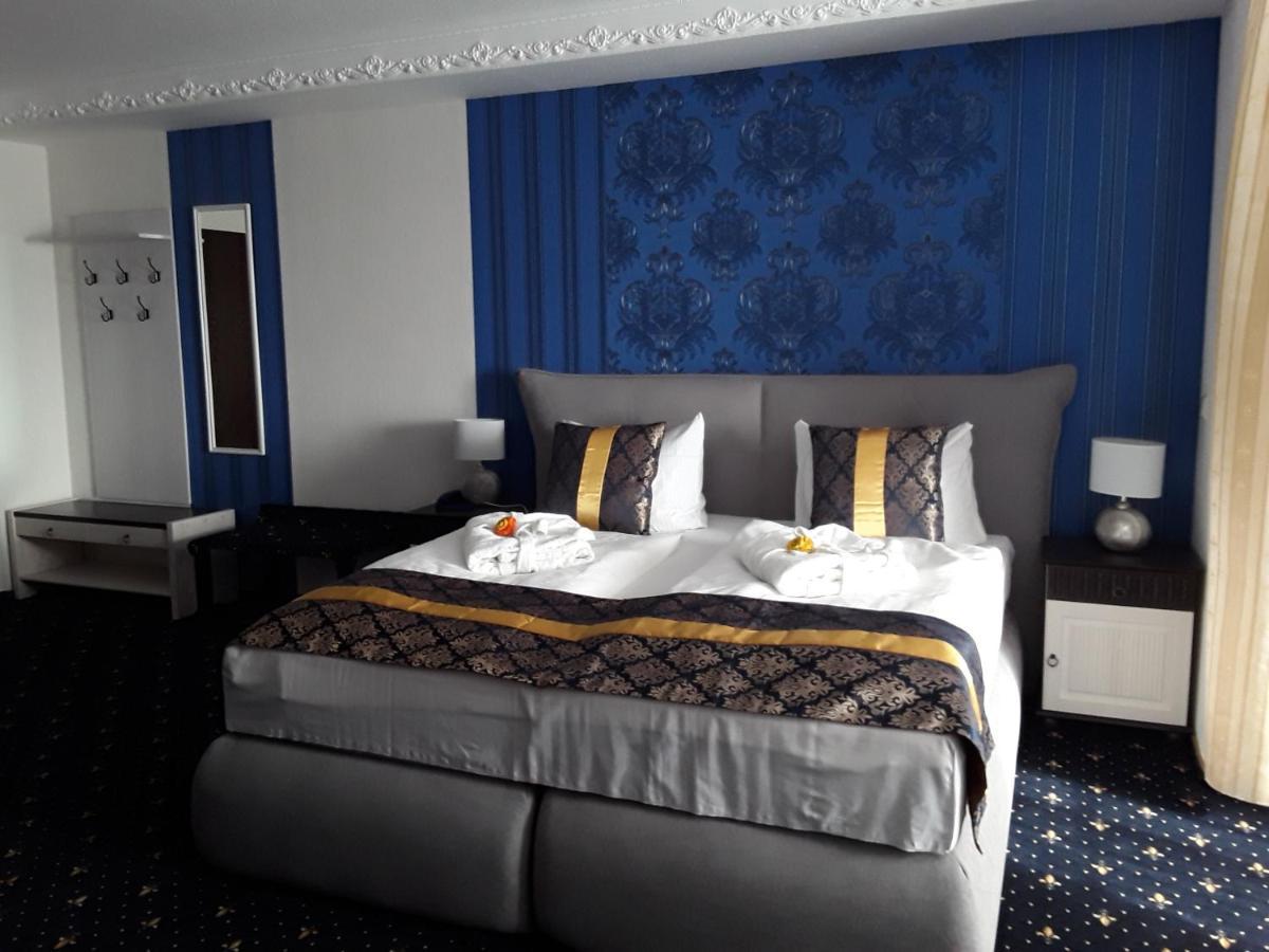 Mucha Ohg Hotel Sembziner Hof Клинк Экстерьер фото