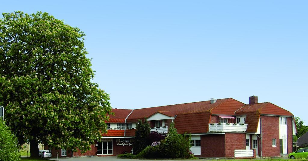 Mucha Ohg Hotel Sembziner Hof Клинк Экстерьер фото